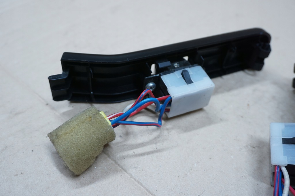 фото №7, Nissan patrol панель переключатель окон стекло задняя задний правый левый gr y60 5d