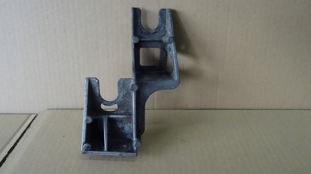 фото №1, Scenic 2 ii кронштейн тросов передач 8200237413