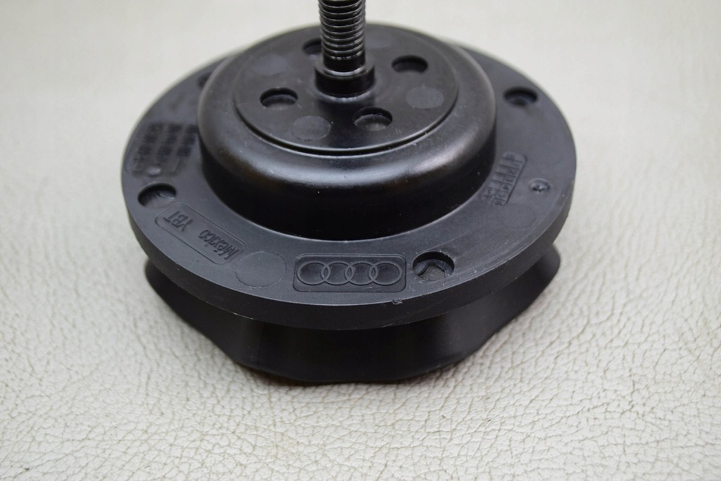 фото №8, Кронштейн колеса докатка audi q5 fy 80a804899a 2018