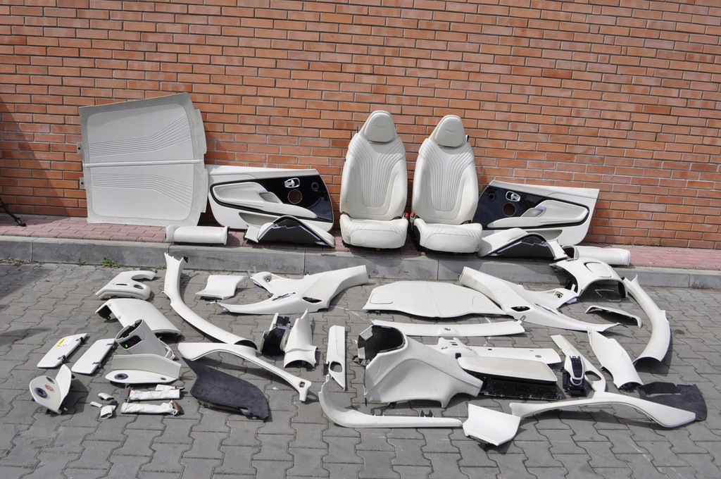 фото №1, Aston martin db11 сидіння заднє сидіння повний салон