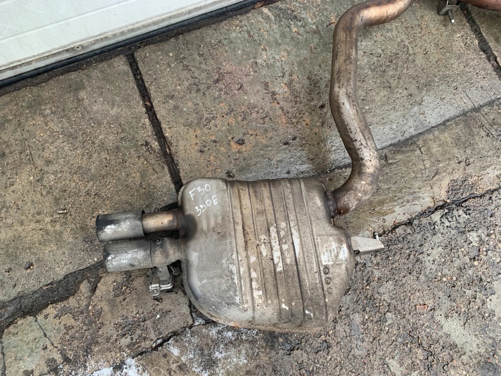 Гаситель bmw 3 f30, f80 8623286 2.0l hybrid 185kw 2016 Цена