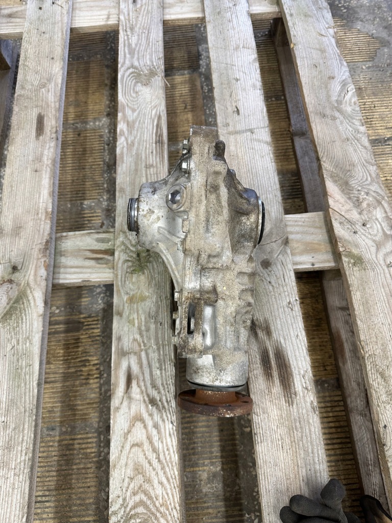 Купити Диференціал міст перед передній bmw 8487444