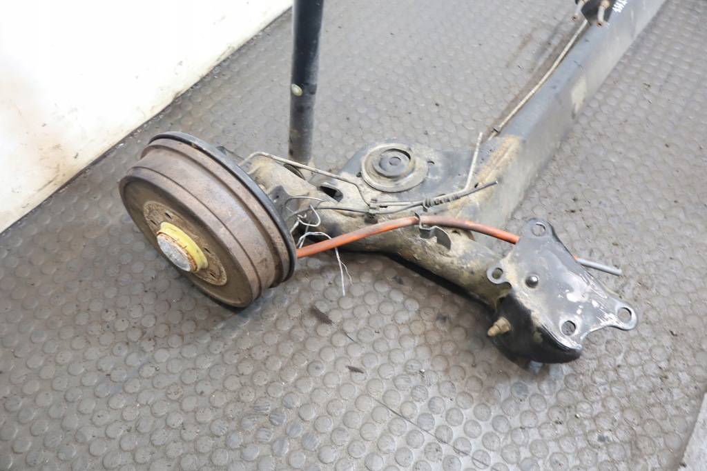 фото №11, Балка подвеска задняя dacia duster i