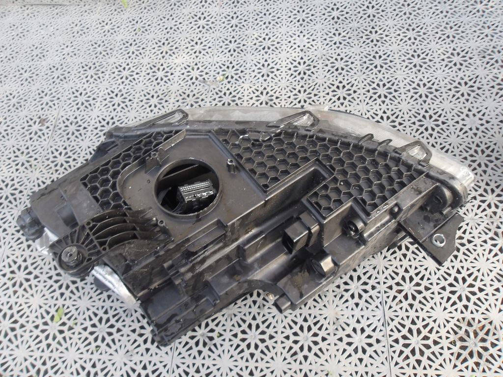 фото №5, Лампа передня права vw caddy full led