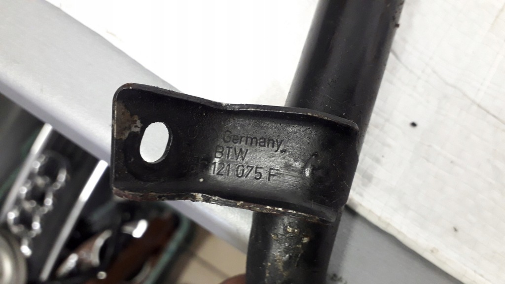 фото №3, Audi a4 b6 труба wąż wody 3,0 asn 06c121075f