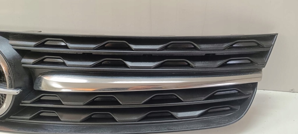 Opel vivaro iii c 19- решётка радиатора решётка радиатора бампера перед 39201547 9833128677 оригинальный номер с Разборки