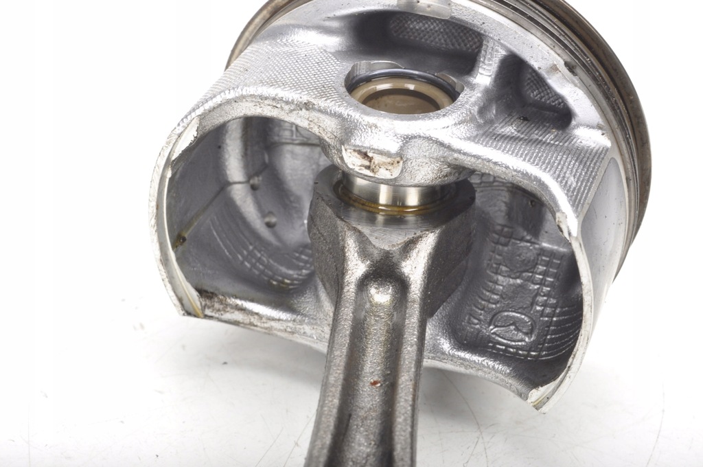 фото №7, 2 dl dj 1.5 75km skyactiv-g hybrid поршень + шатун