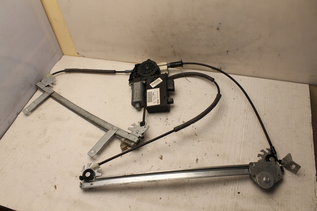 фото №8, Механизм стекло правый перед peugeot 307 cc cabrio