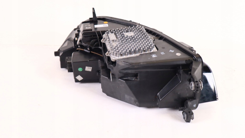 фото №7, Jaguar i-pace x590 лампа правая перед led j9d3-13w029-ha