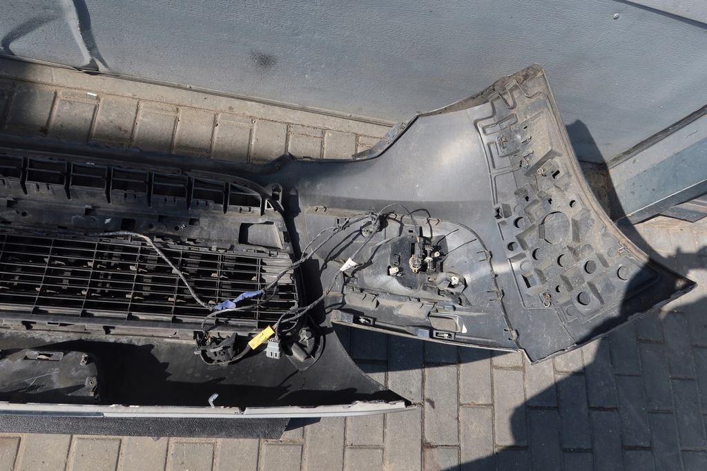 фото №16, Бампер перед peugeot 3008