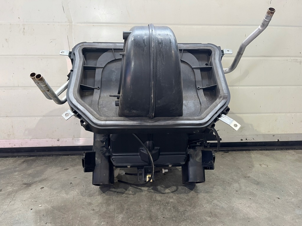 Купити Обігрівач valeo mercedes w124 1248305062 bez кондиціонера