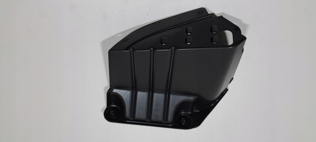 фото №3, Kia sportage v защита бампер правый задняя 86677-r2000