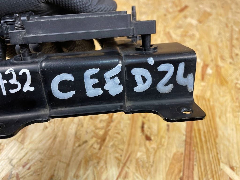 фото №9, Радар датчик distronic кронштейн kia ceed iii proceed 99110-j7700 2018-