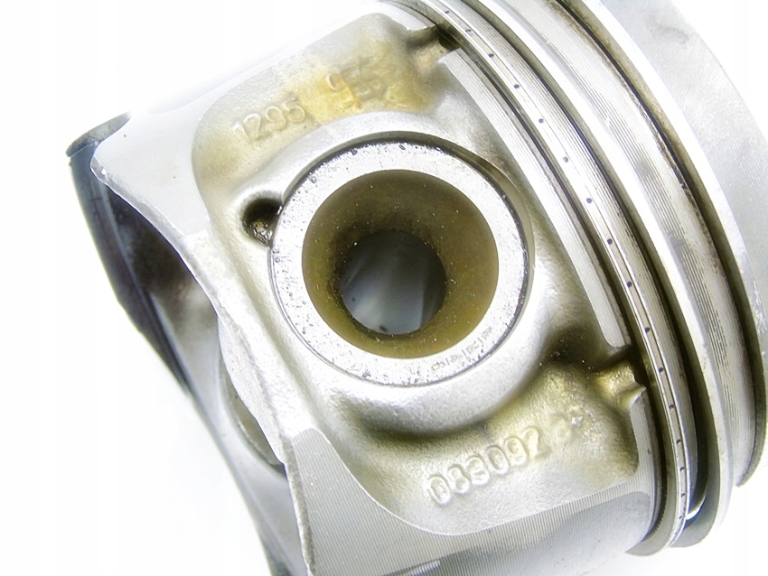 фото №4, Поршень 0830923+ 1.5 cdi did colt smart forfour