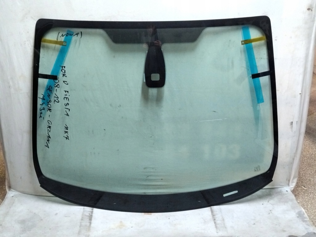 Купити Скло передня ford fiesta mk7 08-12 sen-grzana
