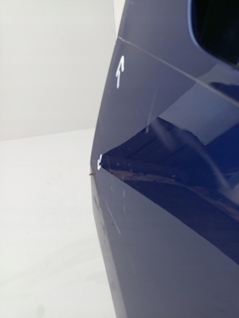 Купить Tesla model y 2020- дверь правое  задняя задняя правый