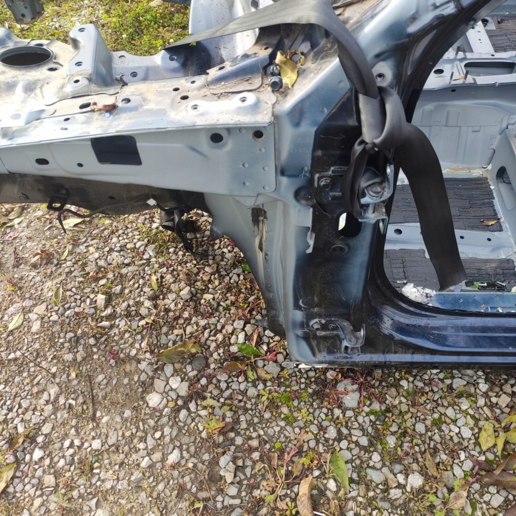 фото №2, Mazda 3 iv bp чверть ліва передня hb 2019-