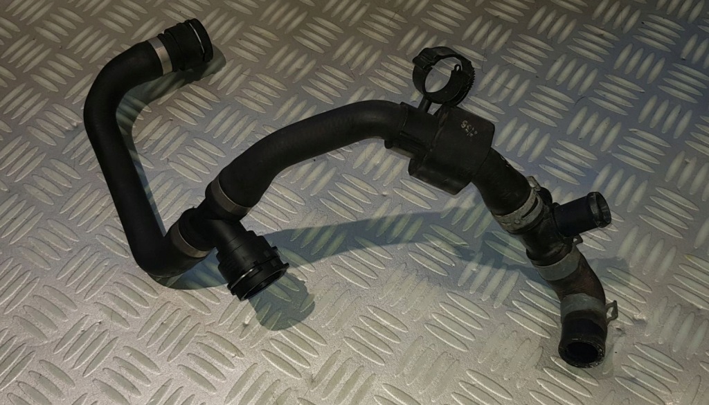 Купить Audi q5 80a 2.0 tdi шланг пабтрубок  труба радиатора воды 80a122055cq шланги трубы