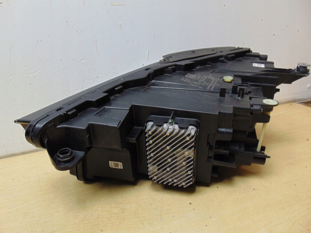 фото №10, Лампа права перед audi q4 e-tron 89a941036 europa