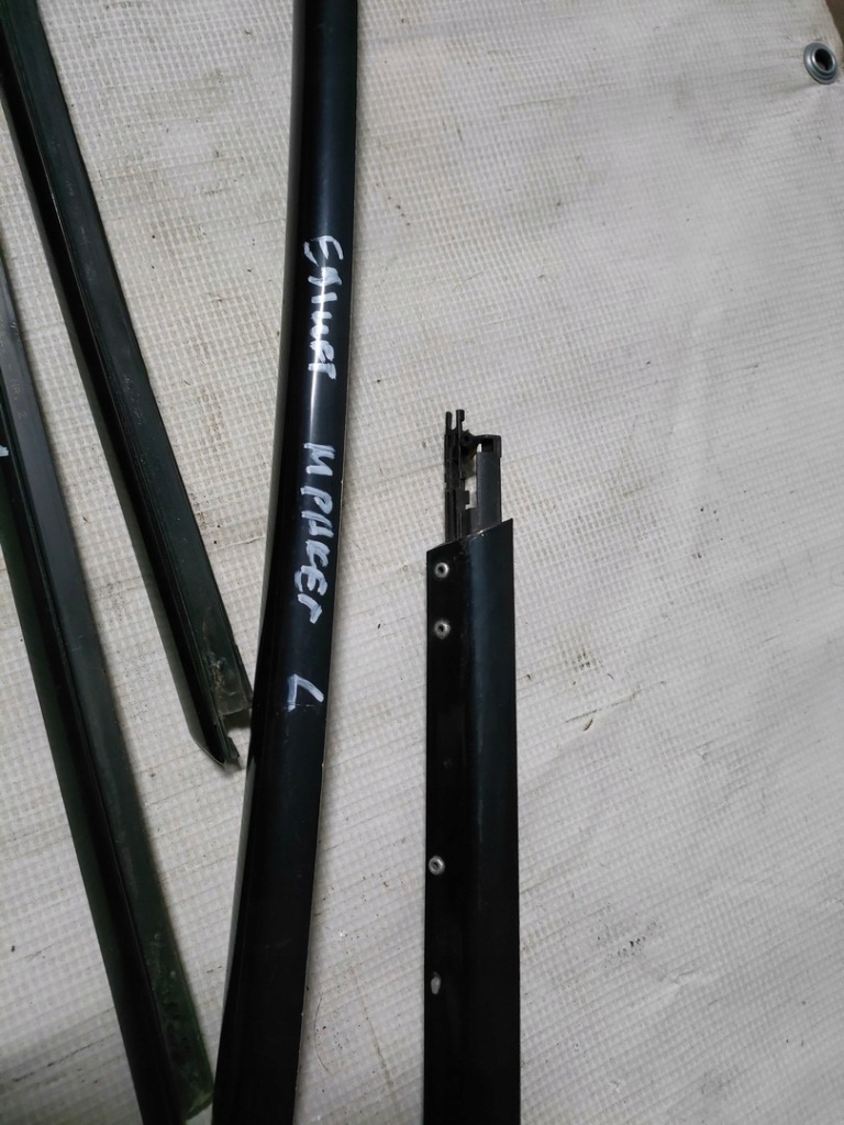 Bmw e91 рестайлинг  накладки shadow line Киев