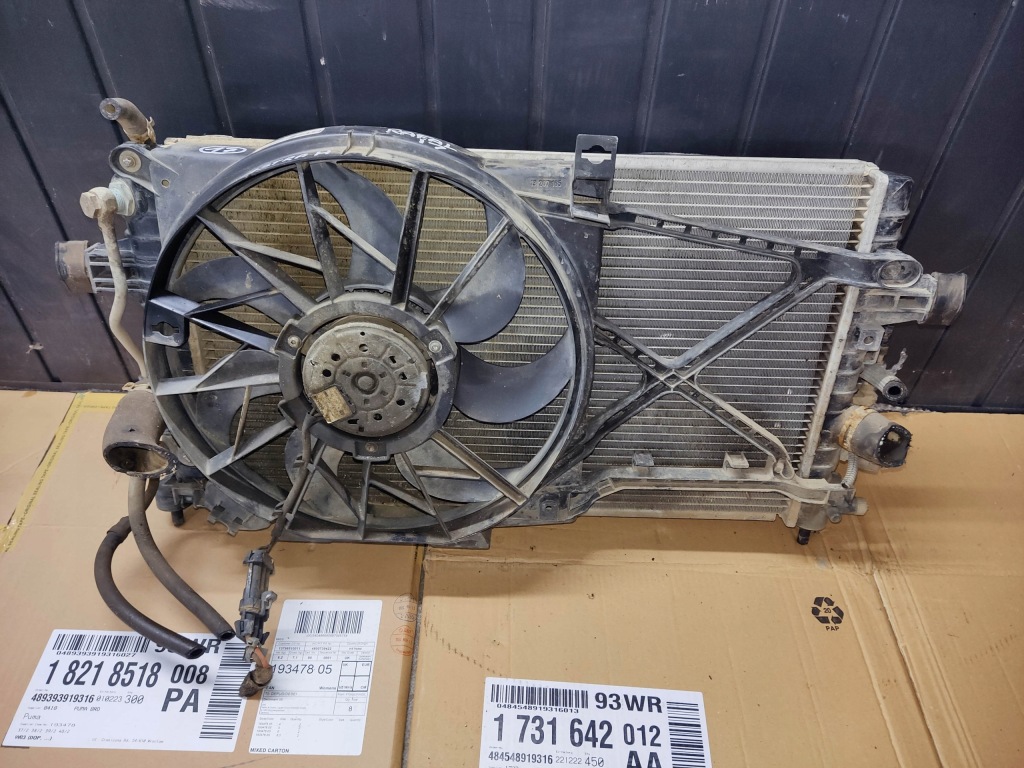 Купить Радиатор воды вентилятор opel astra h 3 1.8 aut