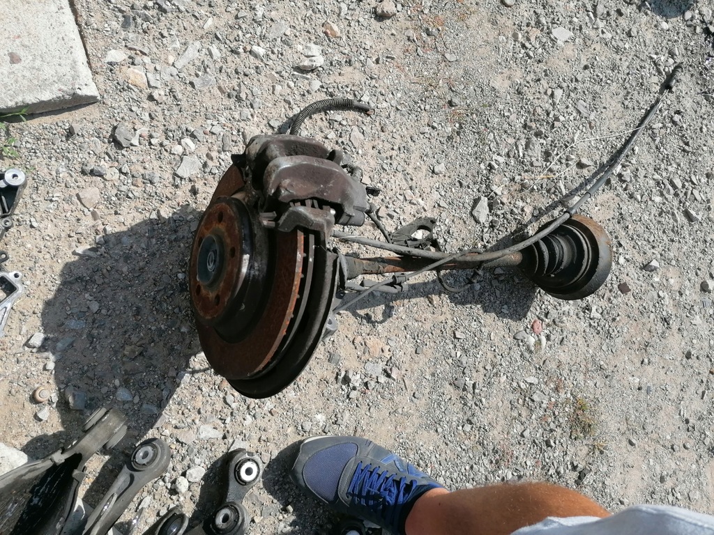 фото №4, Mercedes r230 sl поворотный кулак ступица задняя диск суппорт