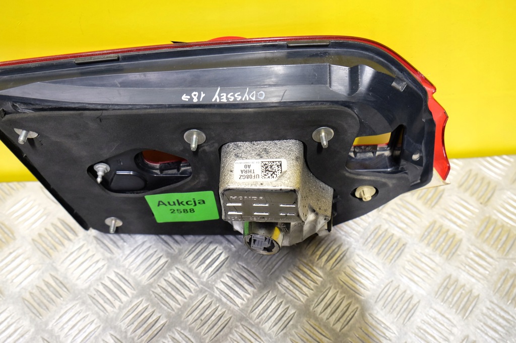 фото №10, Honda odyssey 2018- лампа задняя правая usa