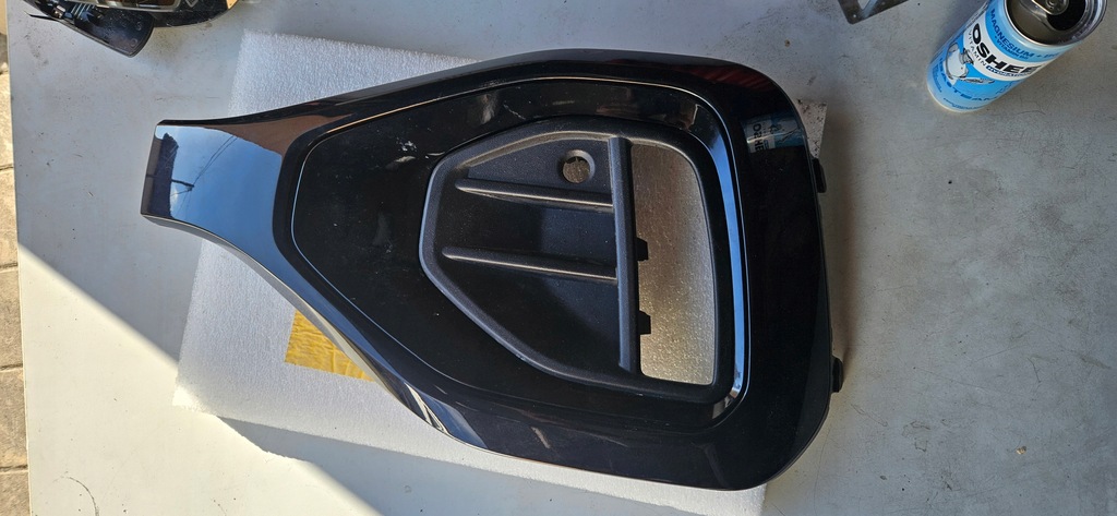 фото №1, Решётка le перед vw t-roc 2ga853189 2ga853665d 2ga853211p