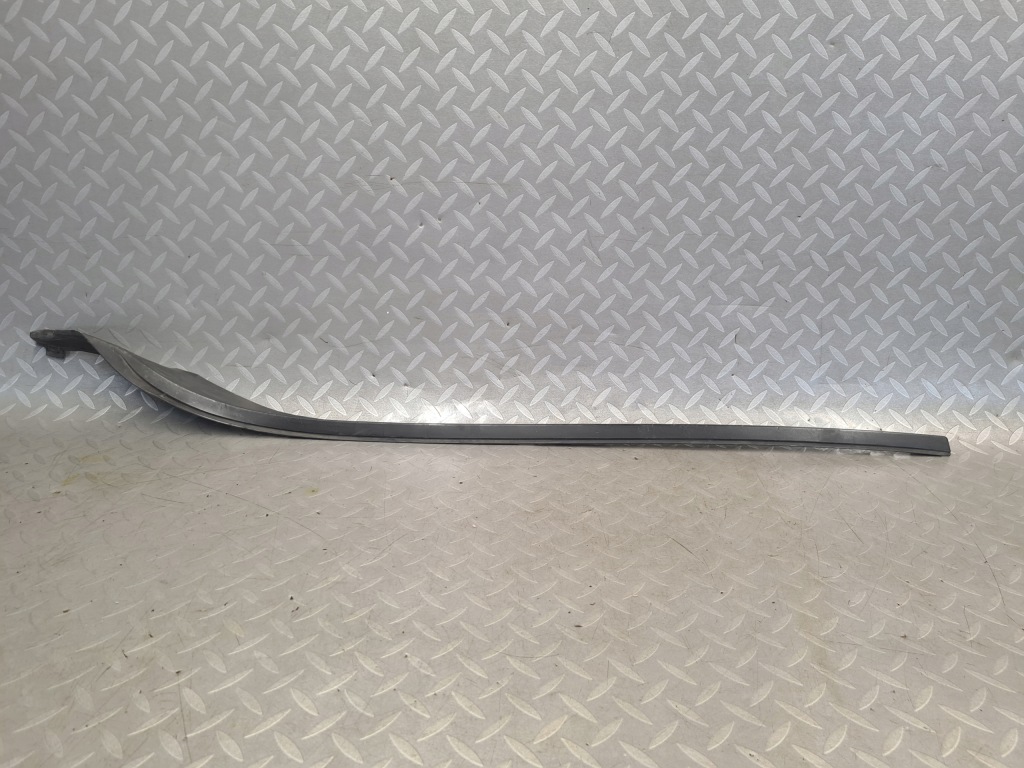 фото №1, Молдинг отбойник левая стекло лобовое volvo s60 ii v60