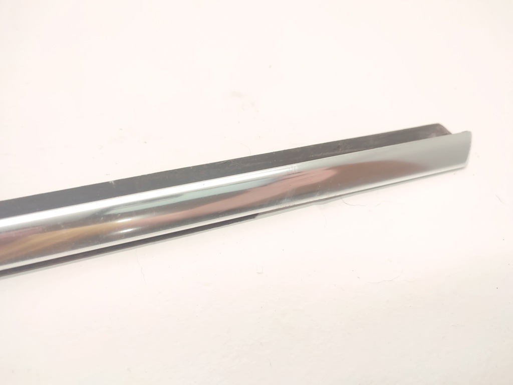 фото №4, Bmw 3 e90 молдинг ущільнювач двері лівий задня sedan