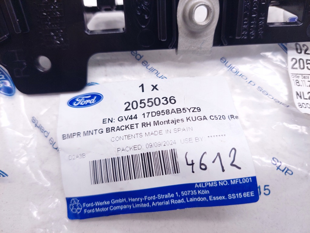 Кронштейн бампера перед права ford kuga mk2 2016- Оригінал