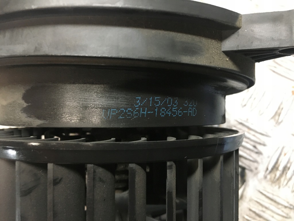 фото №4, Fiesta mk6 вентилятор обдув vp2s6h-18456-ad