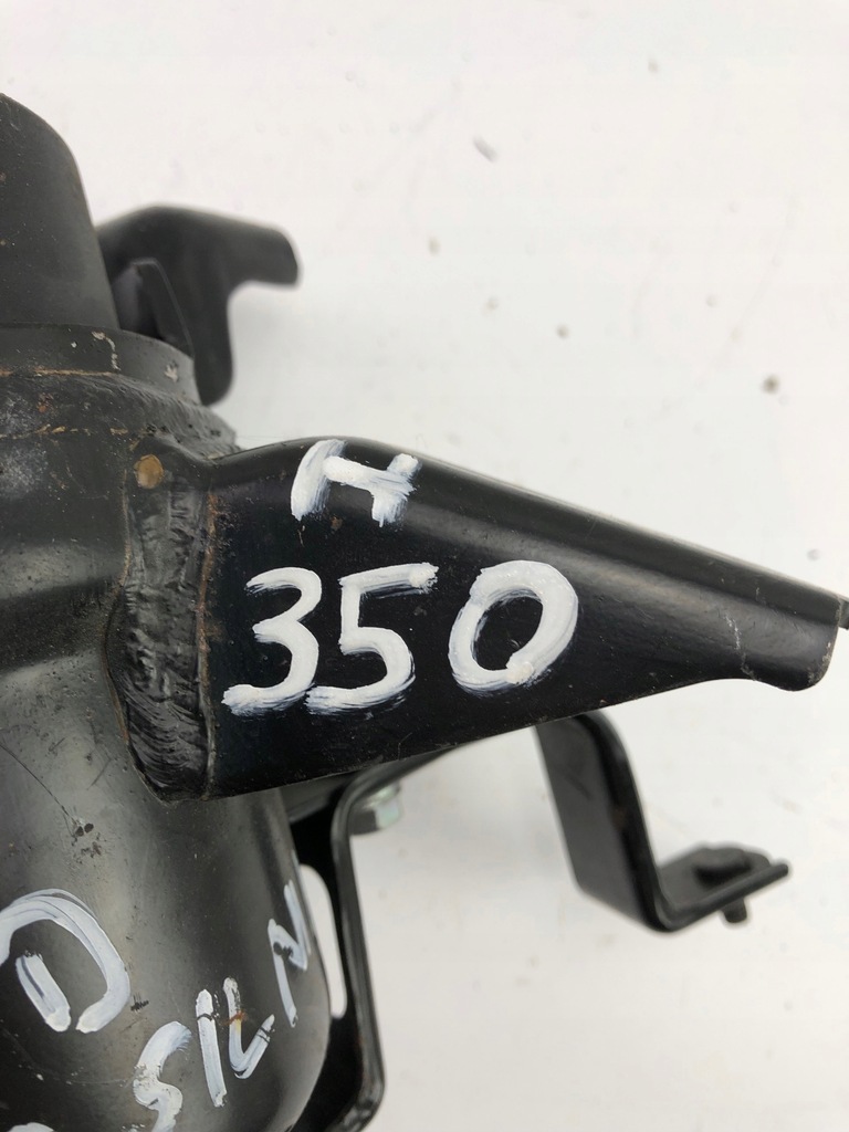 фото №8, Toyota avensis t-27 2.0 d кронштейн двигателя 4r