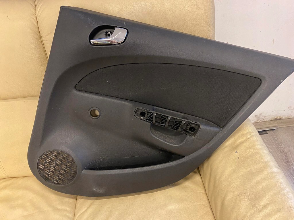 фото №1, Opel corsa оббивка обшивка двері задня правий