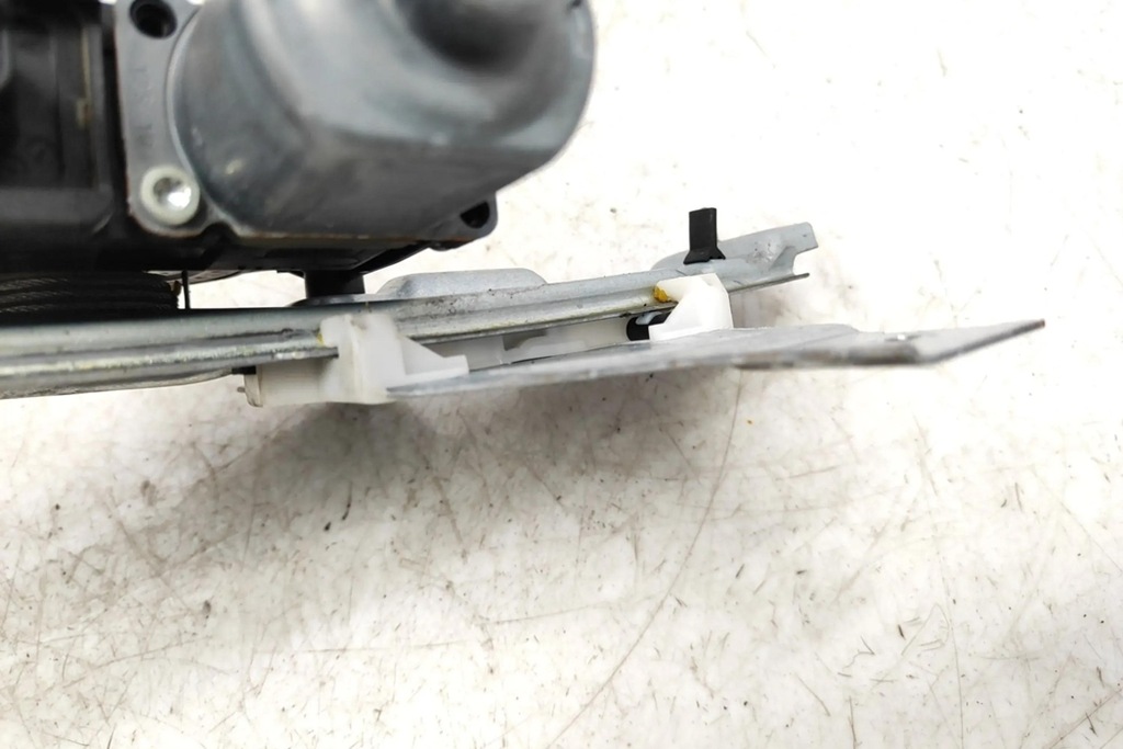 фото №7, Подъемник стекло задних правых дверь citroën berlingo k9 9816401480