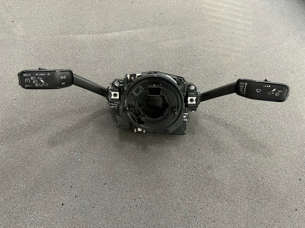 фото №1, Лента переключатели octavia iv 4 оригинал 5q1953507el