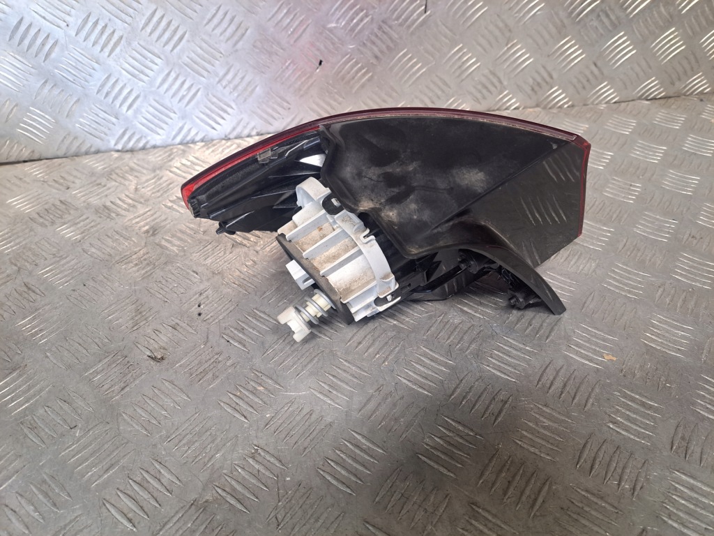 фото №5, Vw golf 7 vii sportsvan лампа правая задняя задняя