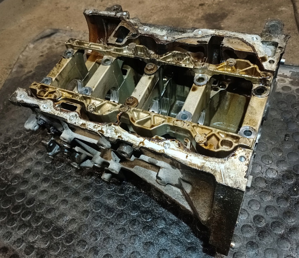 фото №15, Ford mondeo mk4 s-max galaxy escape mazda 6 блок двигателя 2.3 l3