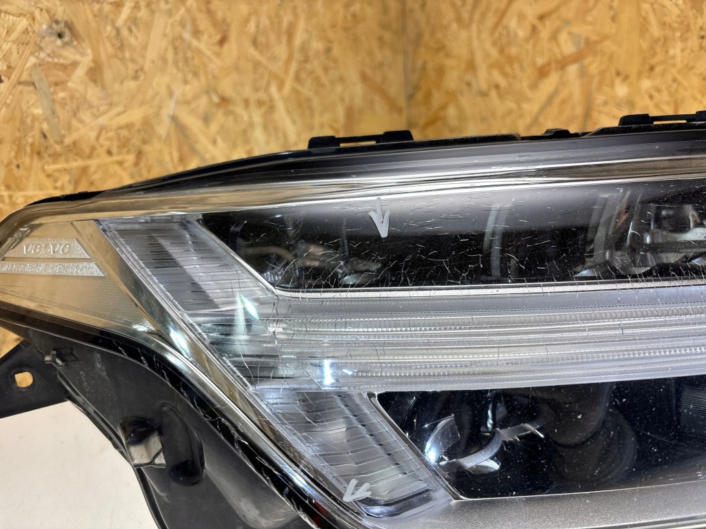 фото №12, Volvo xc90 2020 лампа передняя