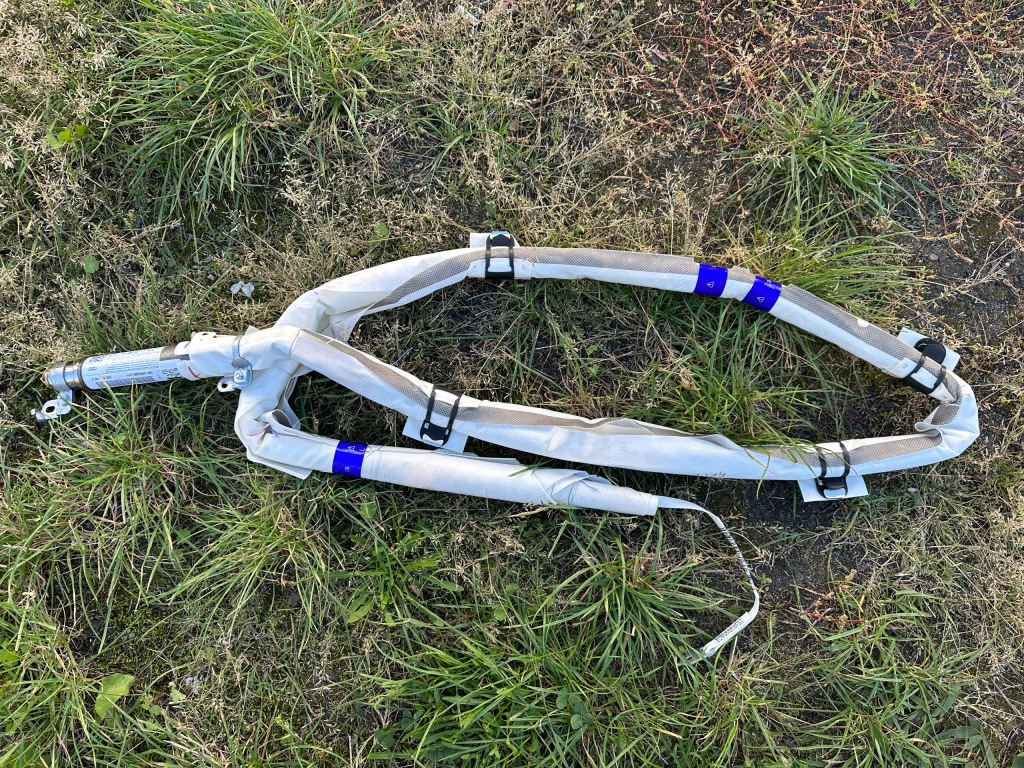 фото №1, Audi a4 8k шторка безопасности подушка безопасности правая оригинал