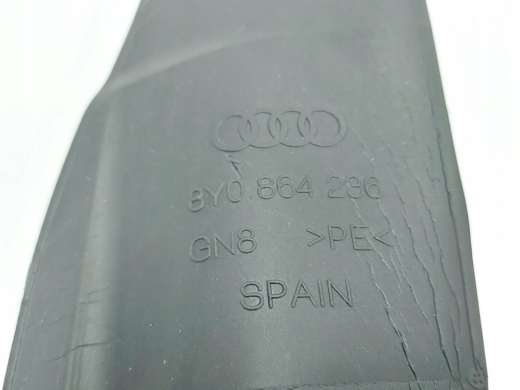 фото №5, Audi a3 8y 20r. шумоизоляция крыла правое левая 8y0864235