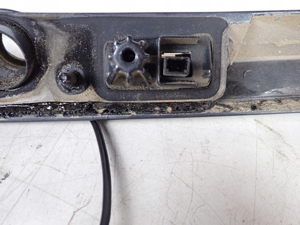 фото №6, Молдинг накладка крышки багажника задняя с камера кнопка audi s8 d3 4e0827576