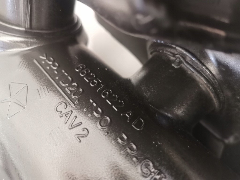 фото №8, Jeep grand cheroke wk2 lift 3.6 бензин корпус фильтра воздуха резонатор