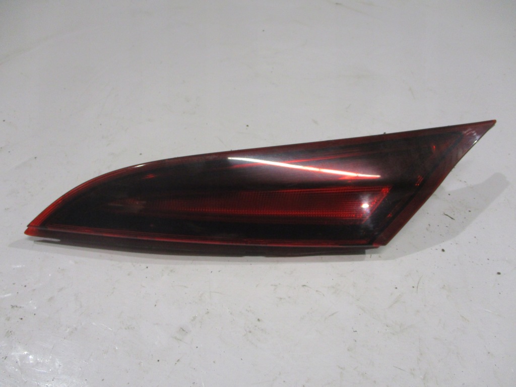 Купить Фара правый задний  opel insignia a 1 рестайлинг  hb w крышке  23135916 led