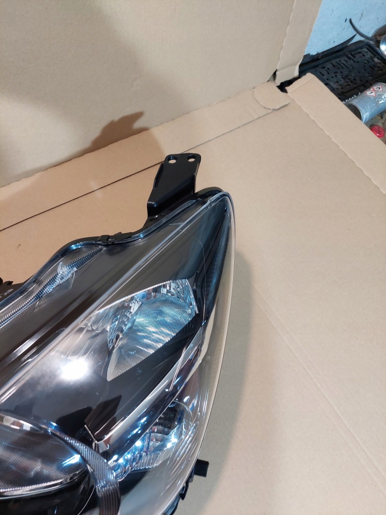 фото №5, Mazda ii 14r dj. лампа левая перед