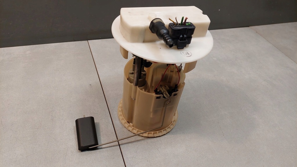 фото №7, Помпа топлива citroen c3 i 1.4 b 9638566180