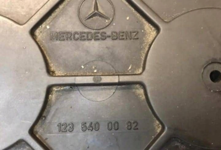 фото №5, Mercedes-benz w123 1982 кришка коробка запобіжників