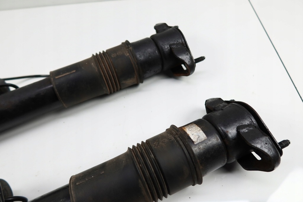 фото №10, Mercedes w164 амортизатор задня задній ml gl x164 ads лівий правий airmatic