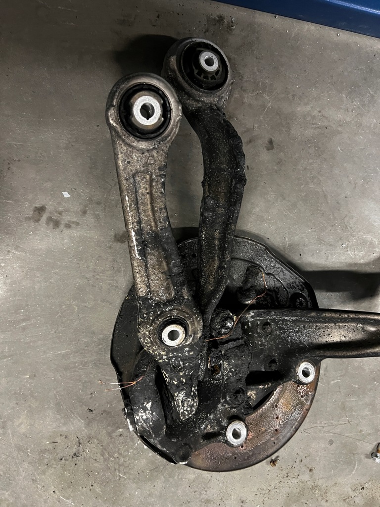 фото №10, Поворотний кулак підвіска перед правий права mercedes c-klasa w206 2wd rwd