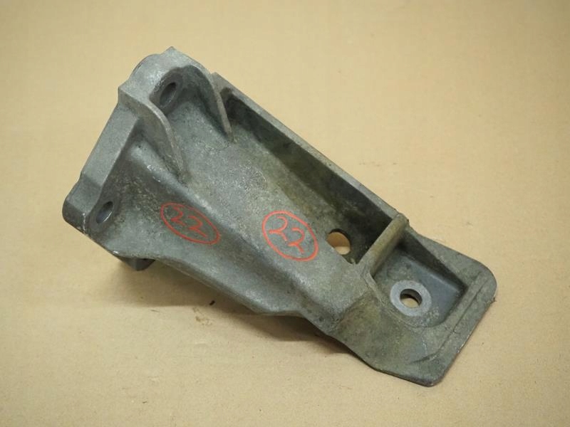 фото №1, Кронштейн двигателя discovery iii 2.7 td 4h226061aa